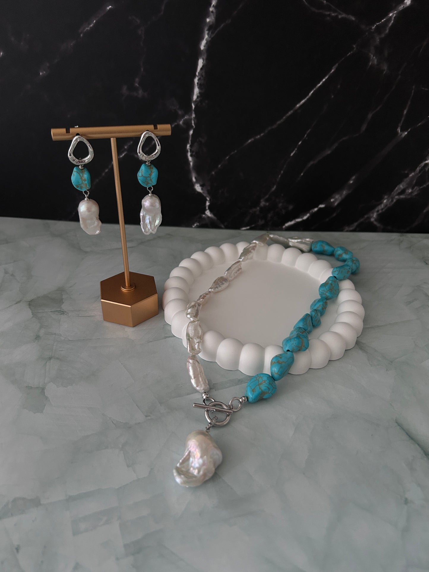 Collier en perles baroque Keshi et Fireball